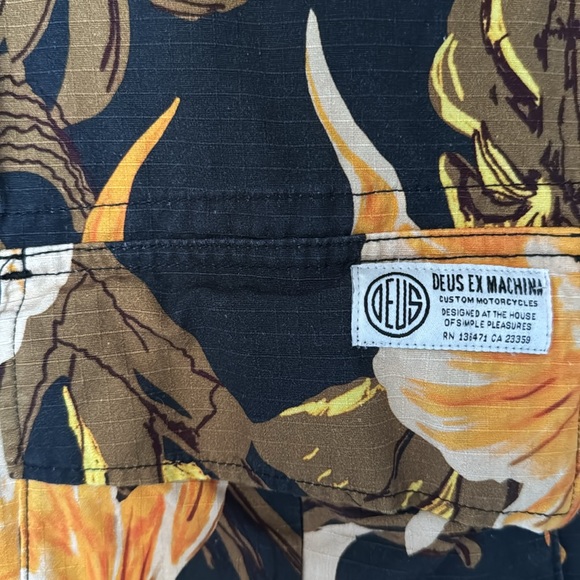 Deus Ex Machina Panama Shirt - Picture 3 of 5